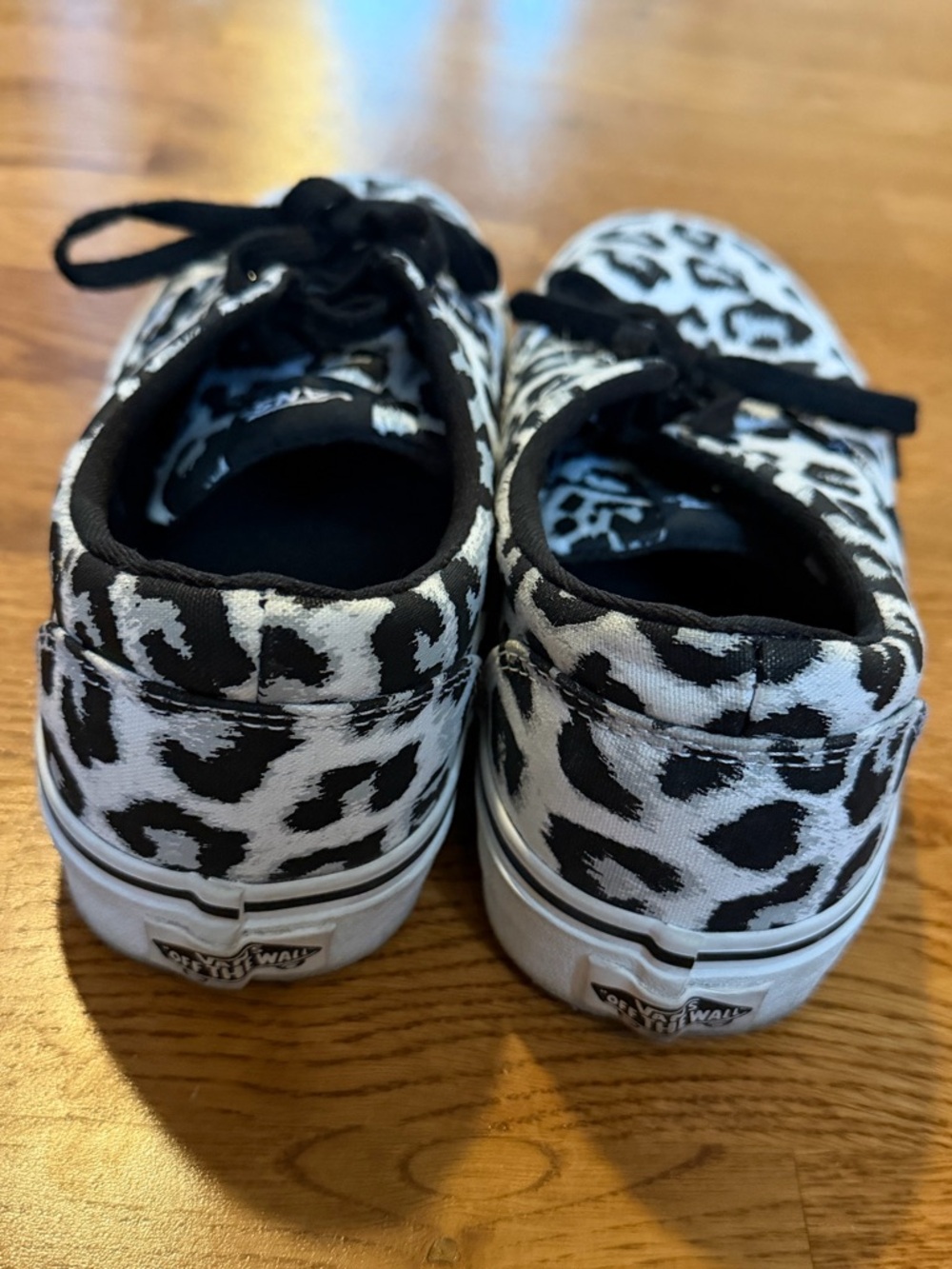 Vans Doheny Snow Leopard Black/White Women’s Classic Sneaker Size 7 - Picture 9 of 12